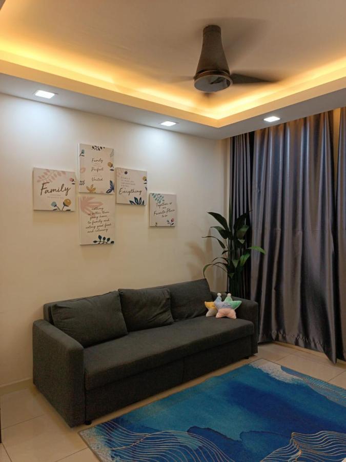 Qaisara D'Savanna Homestay@Southville City Bangi Exterior photo