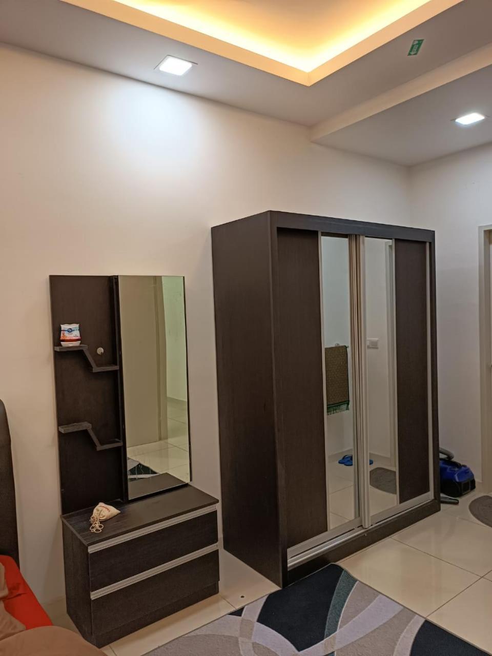 Qaisara D'Savanna Homestay@Southville City Bangi Exterior photo